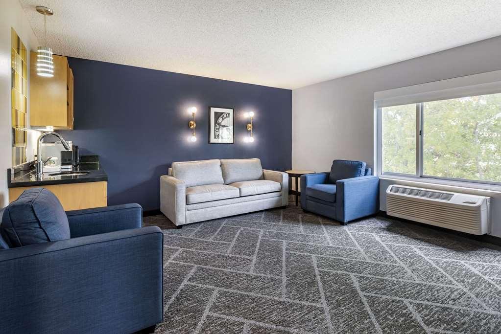 Cambria Hotel Minneapolis Мейпл-Ґров Номер фото